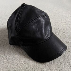 RAG & BONE // Leather Baseball Hat. OS. Black.